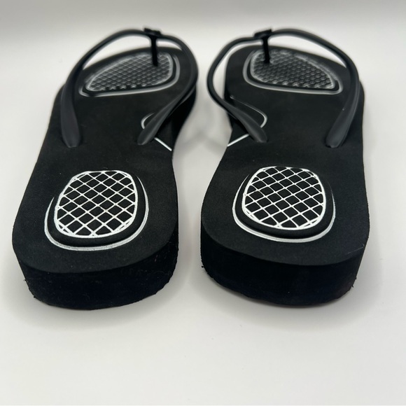 NWT Off White Flip Flops - Picture 5 of 7